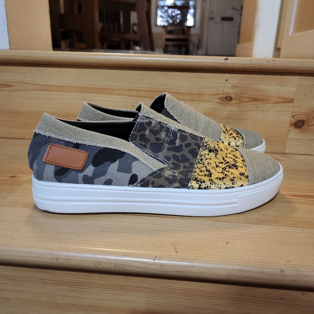 Rosy Women's Khaki Patchwork Leopard Sneakers